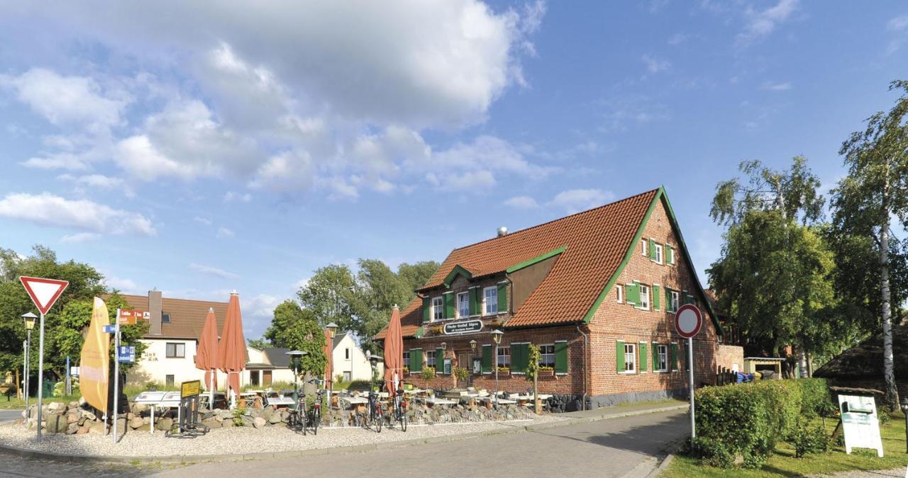 Hotel & Gasthof Zur Linde Middelhagen Extérieur photo